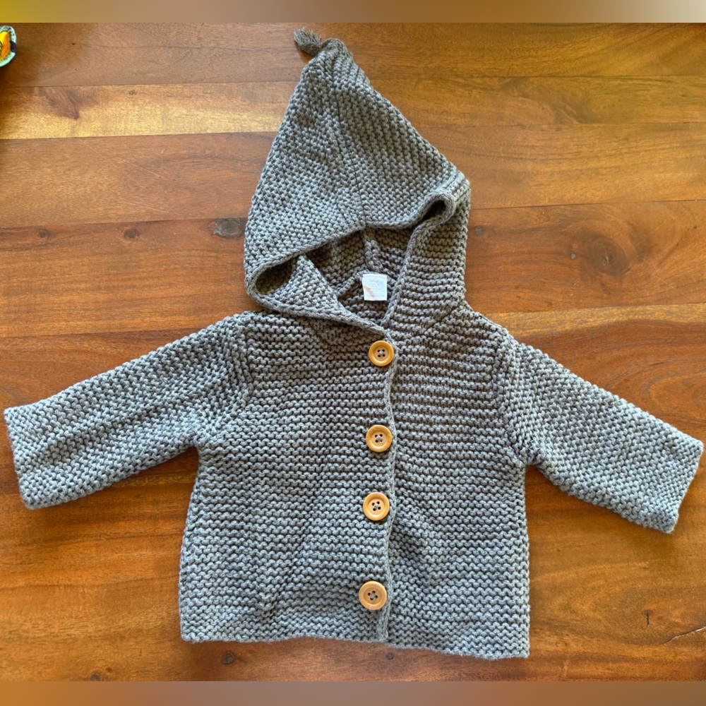 Nordstrom Gray Knit Baby Hoodie with‎ Wooden Buttons